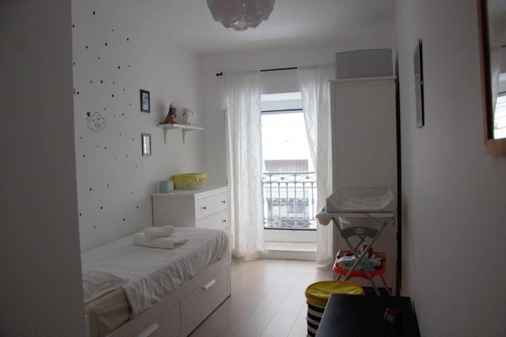 The White Side Apartment Наполи Екстериор снимка