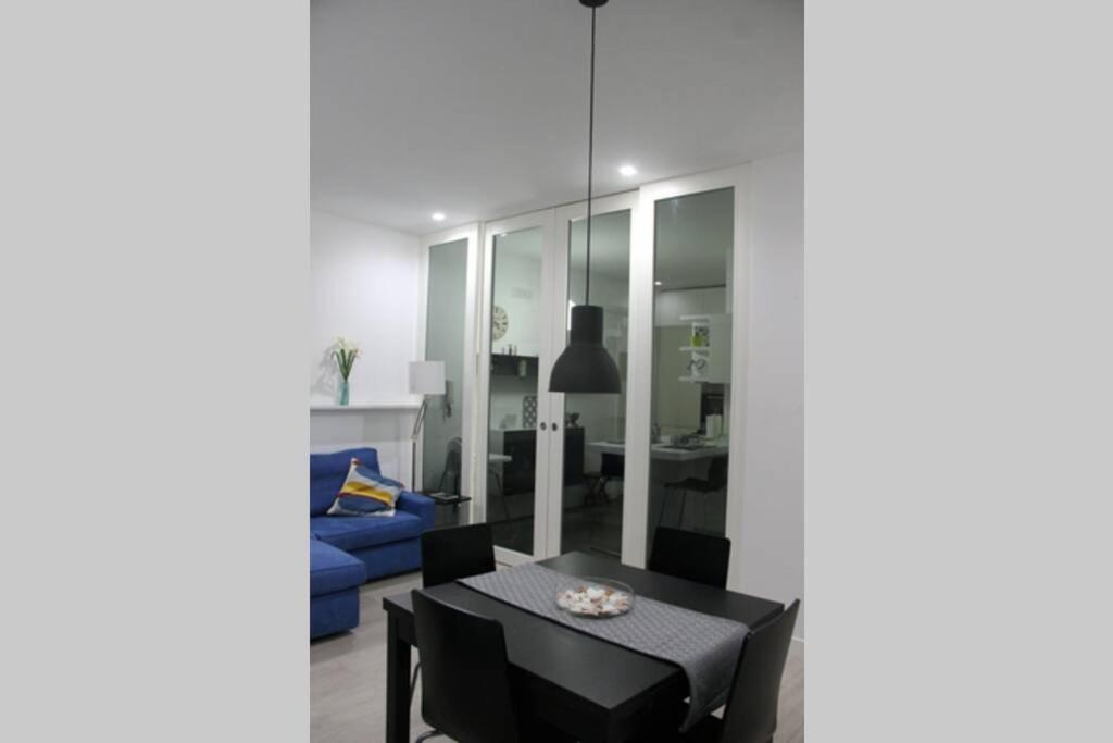 The White Side Apartment Наполи Екстериор снимка