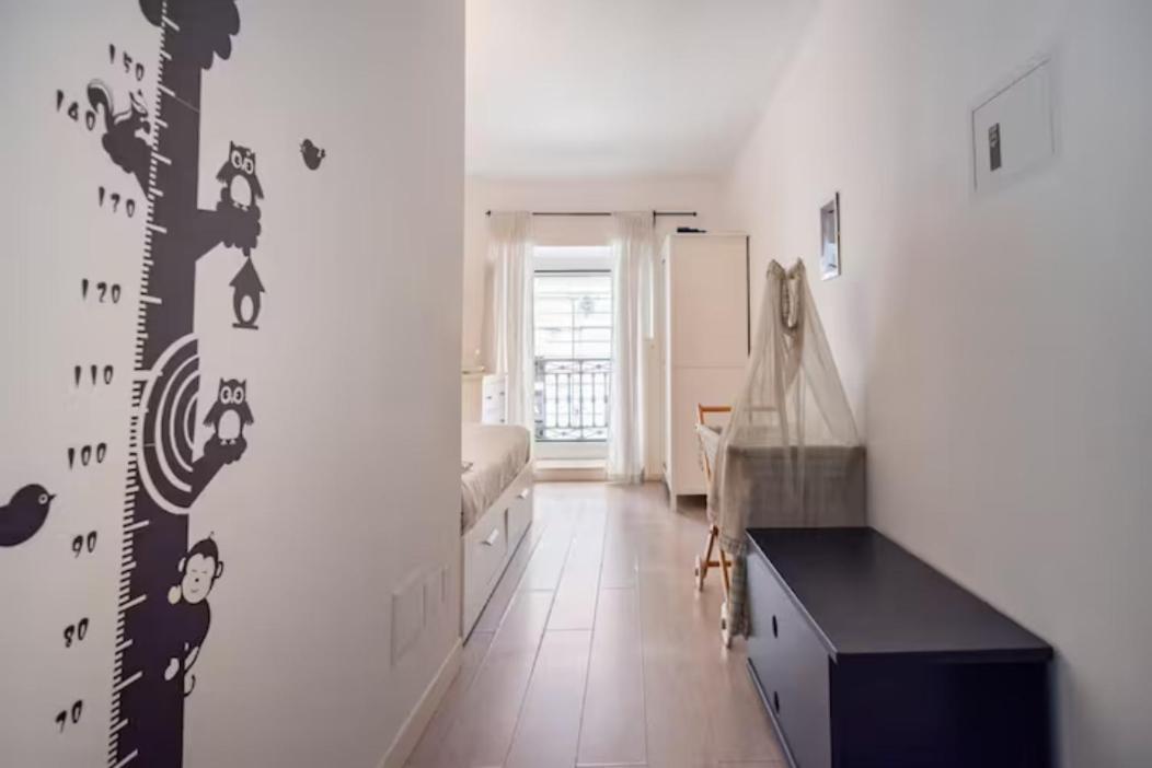The White Side Apartment Наполи Екстериор снимка