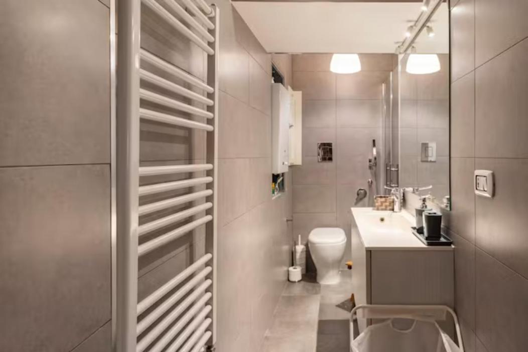 The White Side Apartment Наполи Екстериор снимка